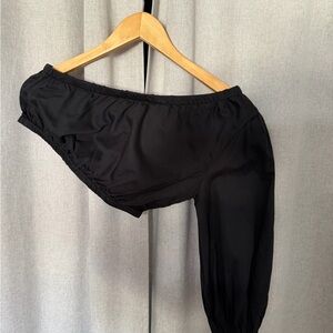 Elegant Black One Shoulder Crop Top